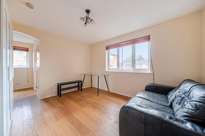Flat To Rent In John Silkin Lane, London, SE8