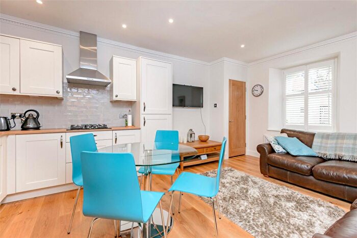 2 Bedroom Apartment For Sale In Dean Path, Edinburgh, Midlothian, EH4