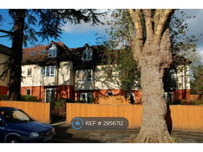 2 Bedroom Flat To Rent In Ormond Avenue, Hampton, TW12