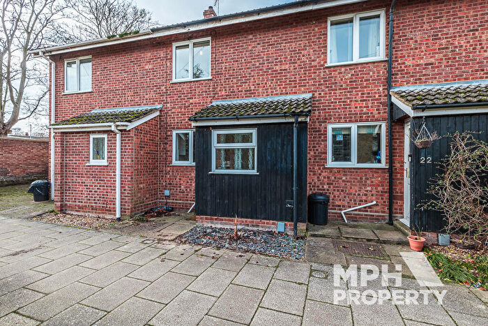 2 Bedroom Terraced House To Rent In Greyhound Opening, NR2