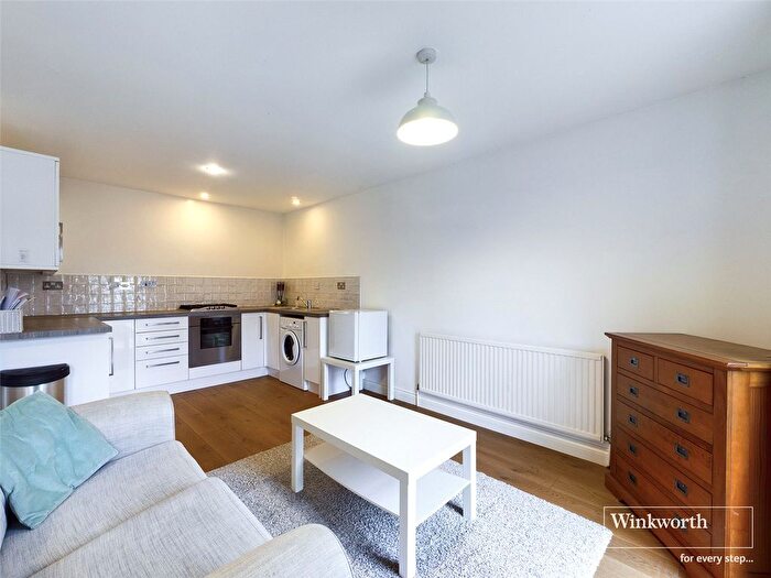 1 Bedroom Flat To Rent In Kingfisher Place, Reading, Berkshire, RG1