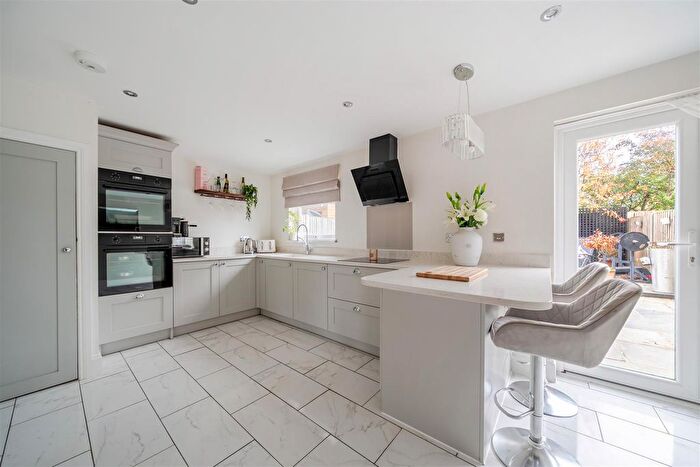 3 Bedroom Semi-Detached House For Sale In Brockmans Close, Ramsgate, CT12