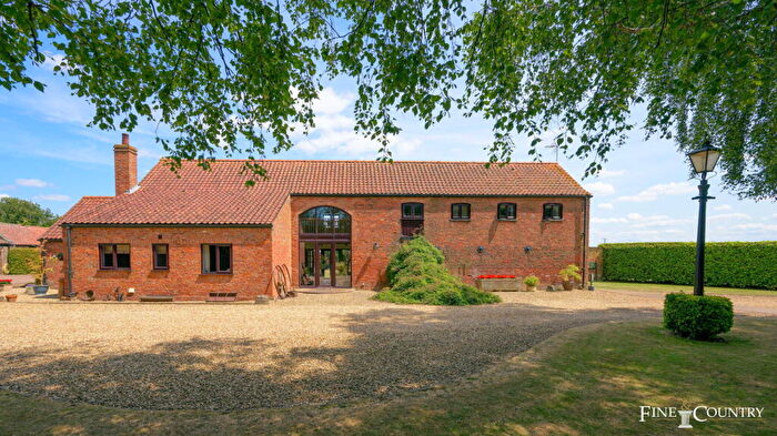 4 Bedroom Barn Conversion For Sale In West Pinchbeck, PE11