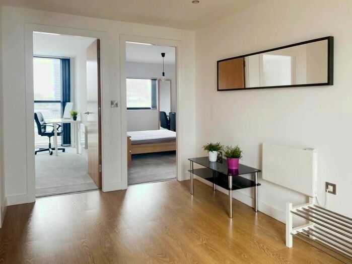 3 Bedroom Flat To Rent In Pall Mall, Liverpool, L3