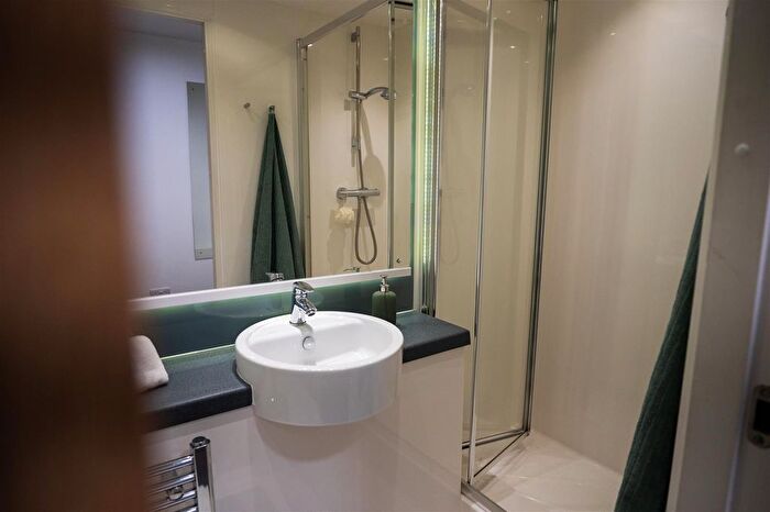Studio To Rent In North Hanover Street, Glasgow, G4