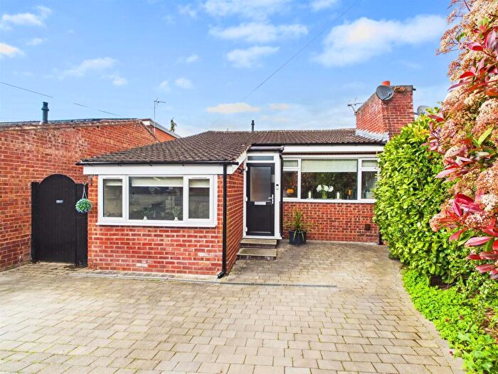 2 Bedroom Bungalow For Sale In Forest Close, Bewdley, DY12