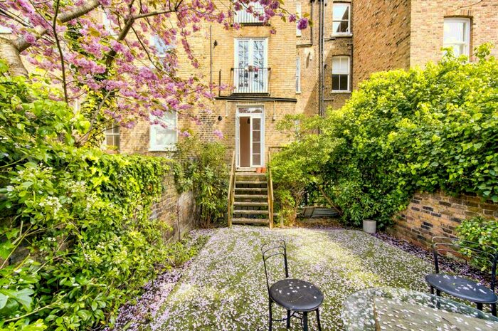 2 Bedroom Flat To Rent In Finborough Road, Chelsea, London, SW10