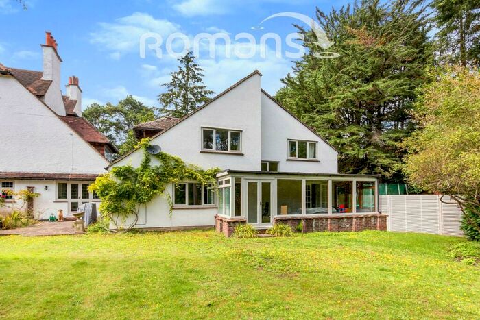 4 Bedroom Semi-Detached House To Rent In Gong Hill Drive, Farnham, GU10