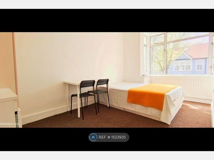 4 Bedroom Terraced House To Rent In Derwent Road, London, W5