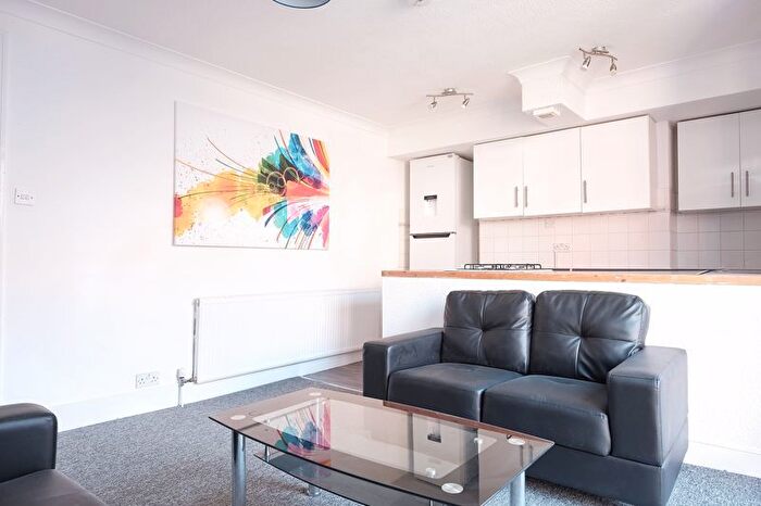 2 Bedroom Flat To Rent In London Road, Brighton, BN1