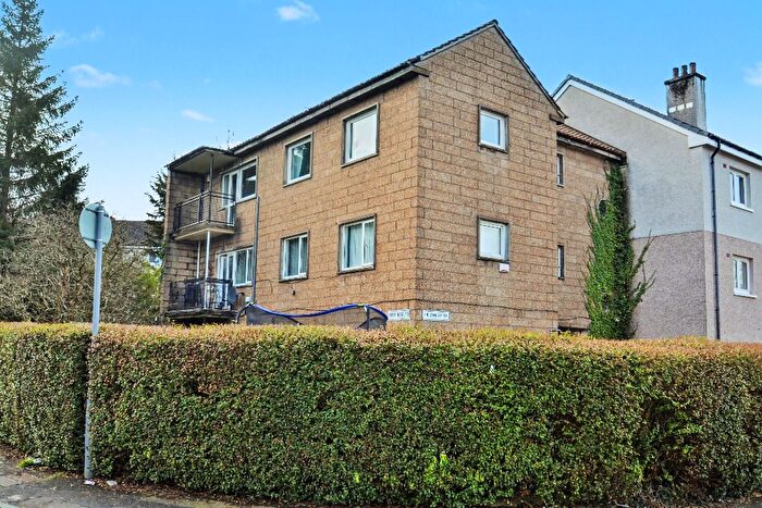 3 Bedroom Flat For Sale In Fieldhead Drive, Eastwood, Glasgow, G43