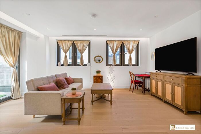 2 Bedroom Flat To Rent In Phoenix Place Paragon Square, London, WC1X