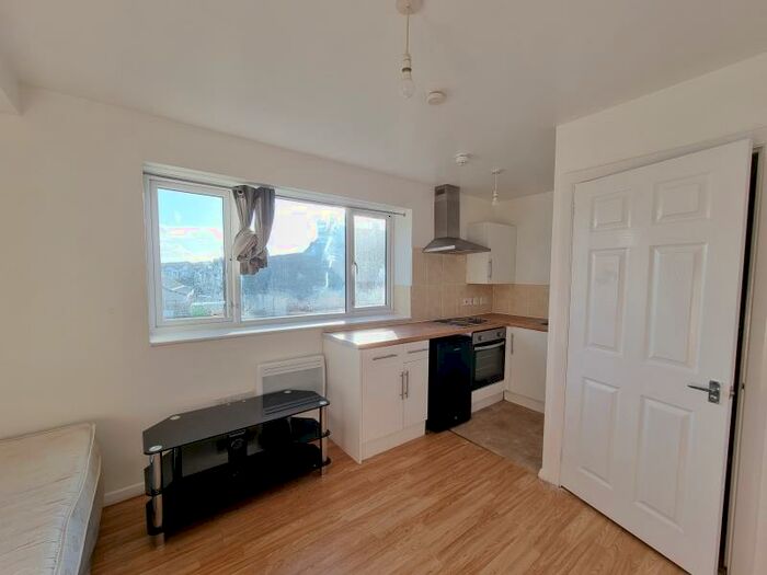 Studio To Rent In Railway Road, Newhaven, BN9