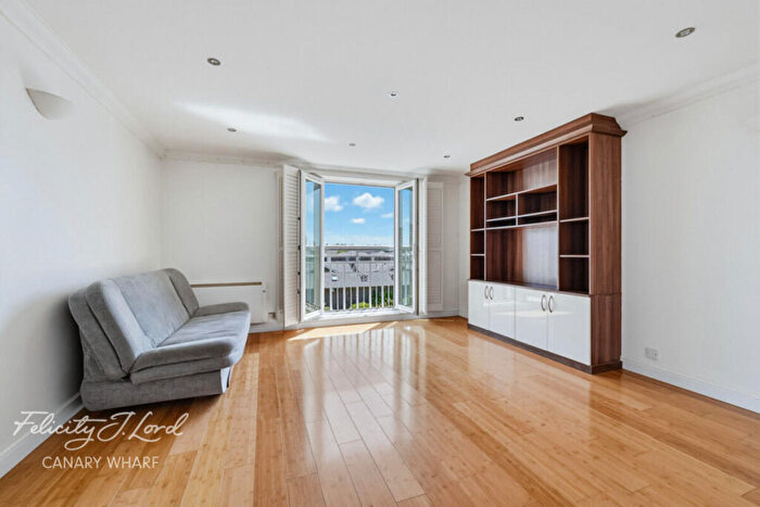 2 Bedroom Apartment To Rent In Millennium Drive, London, E14