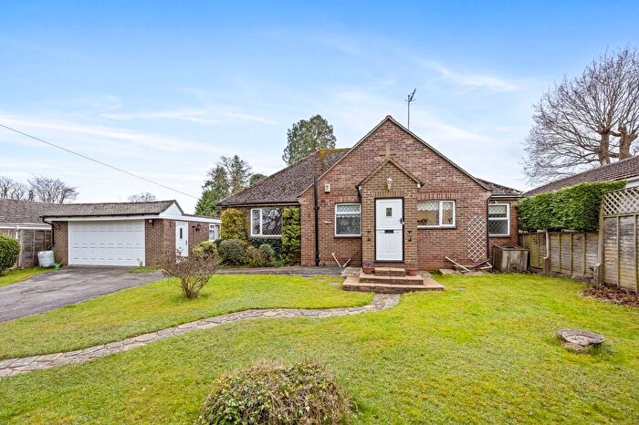 3 Bedroom Detached Bungalow For Sale In Mill Lane, Copthorne, RH10