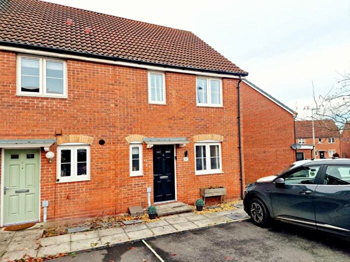 3 Bedroom End Of Terrace House To Rent In Gwern Close, Cardiff, CF5