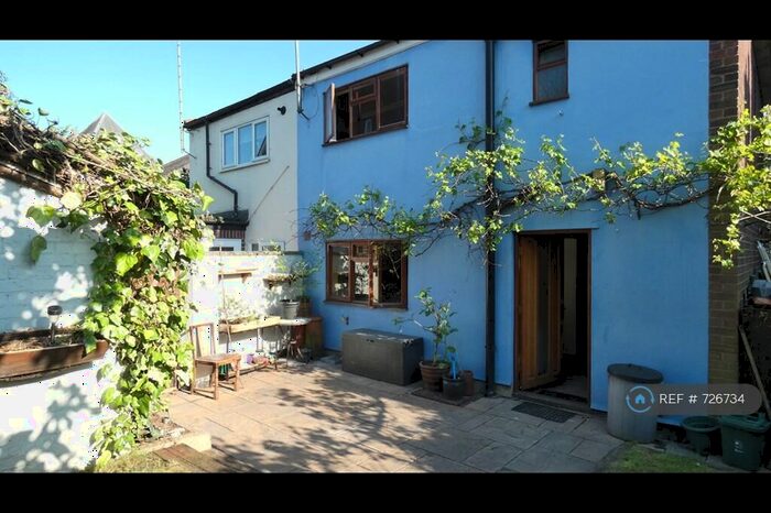 2 Bedroom Semi-Detached House To Rent In South Street, Braintree, CM7