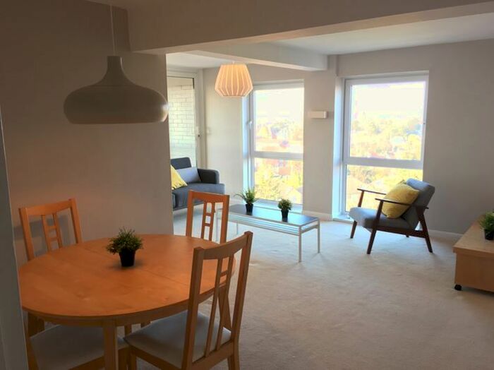 2 Bedroom Flat To Rent In Bonchurch Close, Sutton, SM2