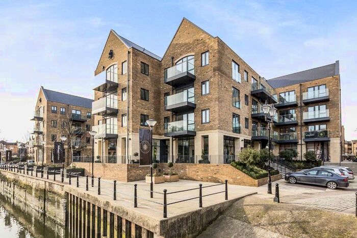 2 Bedroom Flat To Rent In Lion Wharf Road, Isleworth TW7