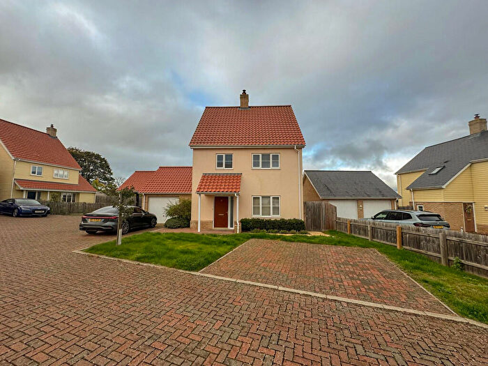 4 Bedroom Detached House To Rent In Griffin Gardens, Ingham, IP31