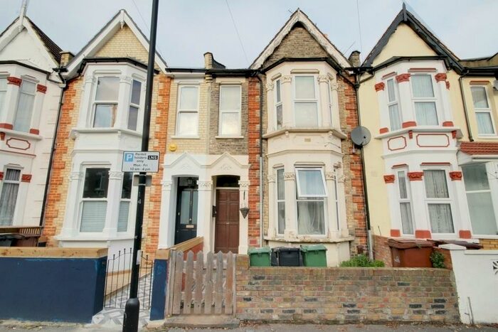1 Bedroom Maisonette To Rent In Millias Road, E11