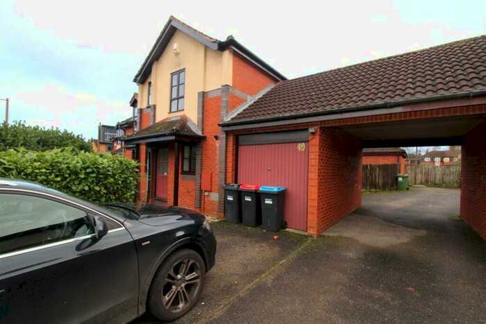 3 Bedroom Semi-Detached House To Rent In Ashpole Furlong, Loughton, Milton Keynes, Bucks, MK5