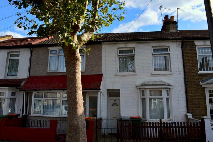 4 Bedroom Terraced House To Rent In Stamford Rd, London, E6
