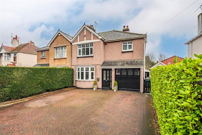 3 Bedroom Semi Detached House For Sale In Dundonald Avenue, Abergele, LL22