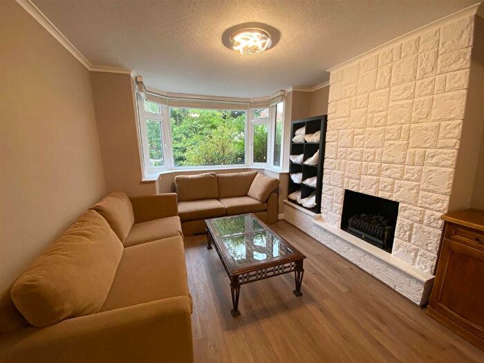 3 Bedroom Semi-Detached House To Rent In Oakhampton Road, London, NW7