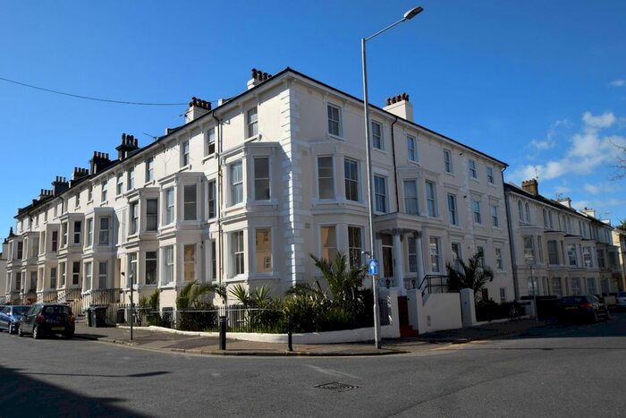 1 Bedroom Flat To Rent In Pevensey Road, Eastbourne, BN21