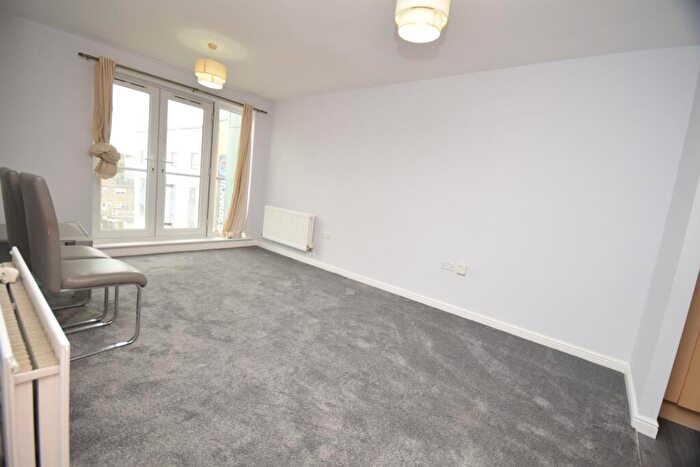 2 Bedroom Apartment To Rent In Parkhouse, Hatfield, AL10