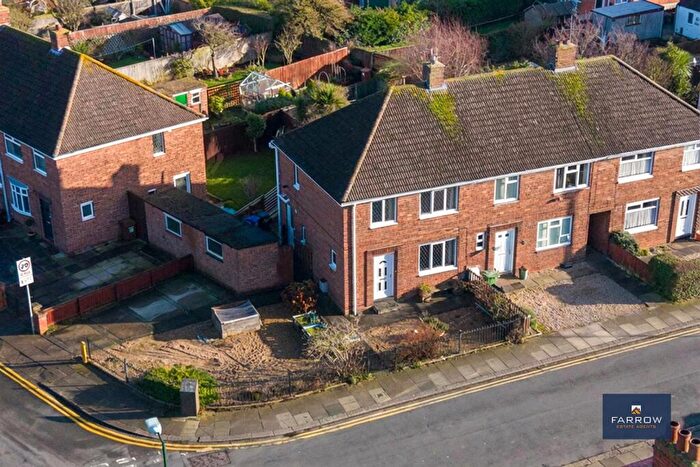 3 Bedroom End Of Terrace House For Sale In Curry Road, Grimsby, DN34