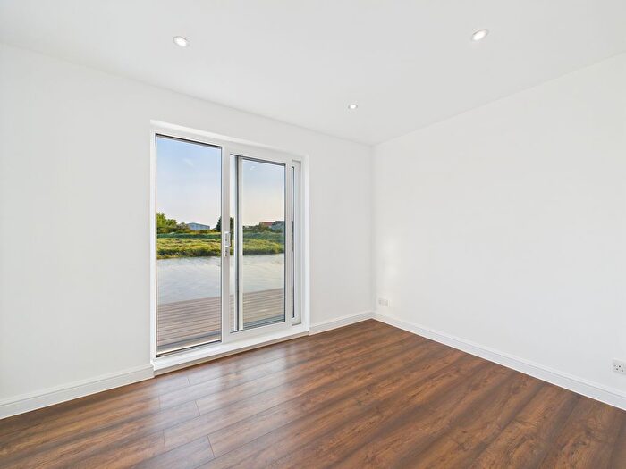 2 Bedroom Terraced House For Sale In Castle View Marina Knight Road, Rochester, ME2