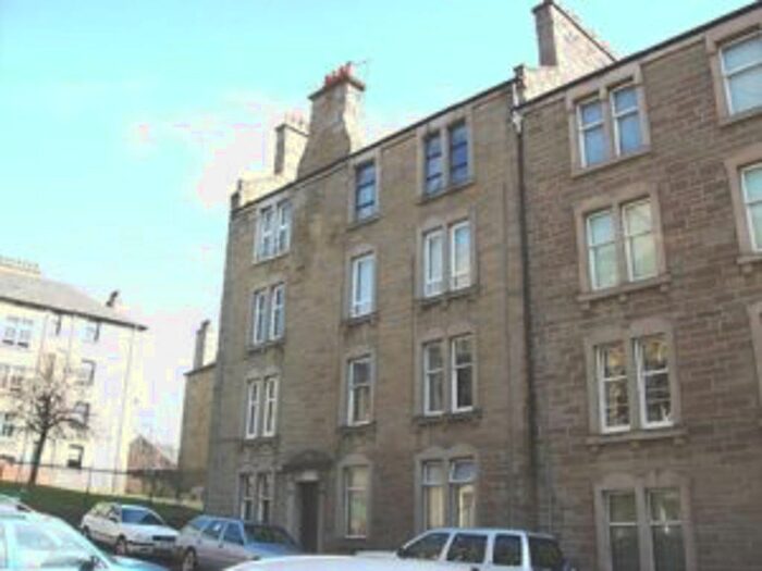 2 Bedroom Flat To Rent In Sibbald Street, Dundee, DD3