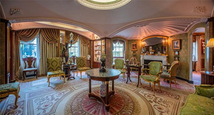 4 Bedroom Detached House For Sale In St Katharine By The Tower, London, E1W