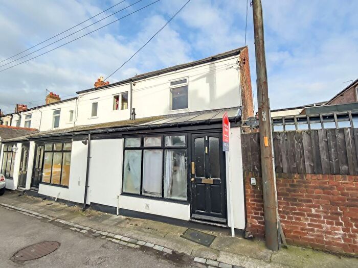 4 Bedroom End Terrace House For Sale In Tindale Avenue, Durham, County Durham, DH1