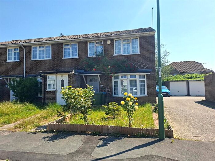 3 Bedroom End Of Terrace House For Sale In Timberleys, Littlehampton, BN17