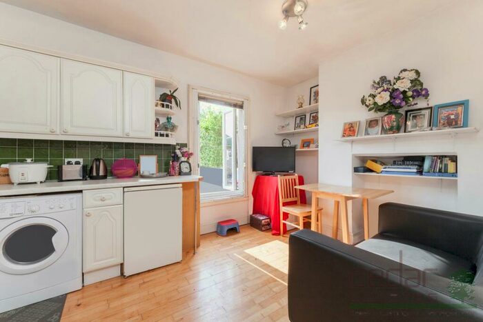 1 Bedroom Flat To Rent In Cricklewood Broadway, Cricklewood, NW2