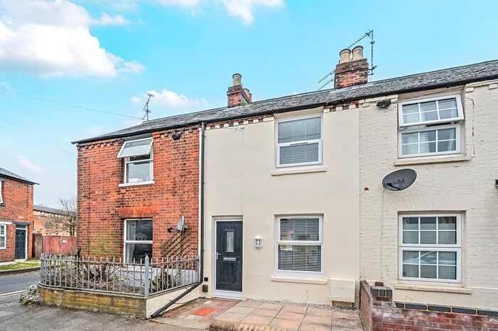 2 Bedroom Terraced House For Sale In Conservation Area, Berkshire, RG1