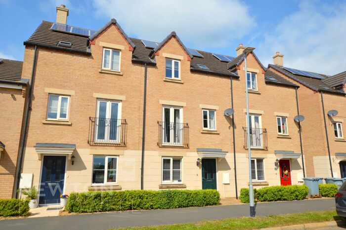 4 Bedroom Town House To Rent In Stud Road, Barleythorpe, Oakham, LE15