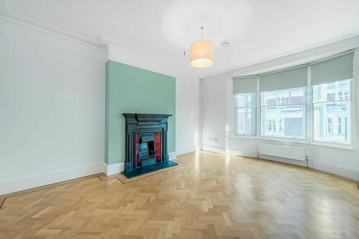 2 Bedroom Flat To Rent In Marylebone High Street, Marylebone, W1U