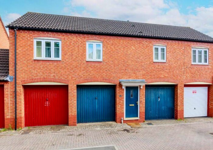 2 Bedroom Detached House To Rent In Jarratts Road, Southmead, Bristol, BS10