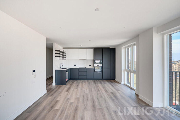 3 Bedroom Apartment For Sale In Astell Road, Kidbrooke, SE3