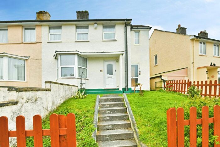 3 Bedroom Semi Detached House For Sale In Abbotsbury Way, Plymouth, PL2
