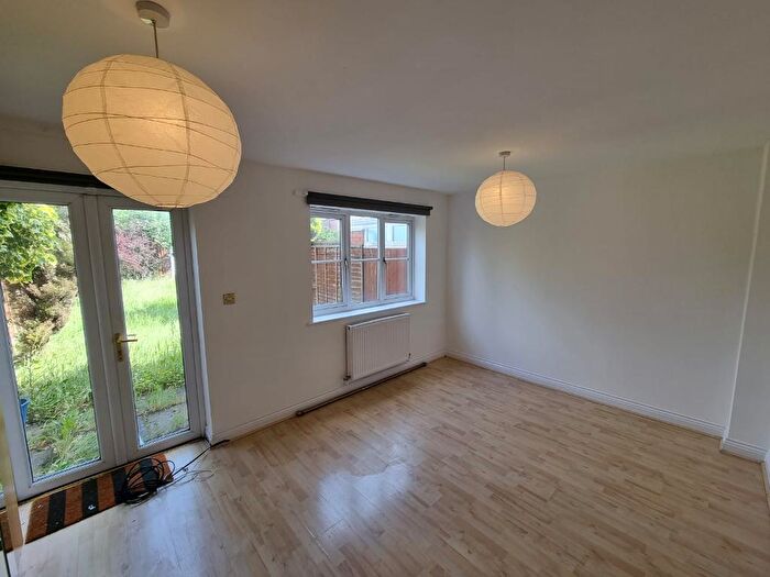 4 Bedroom Town House To Rent In Anderson Road, Bearwood, Birmingham, B66