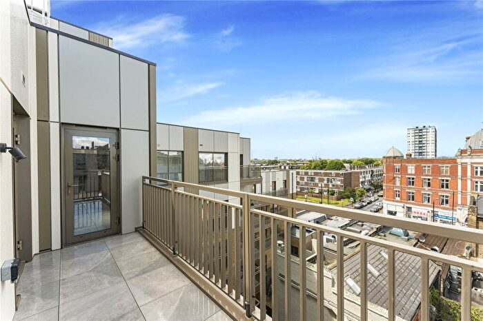 1 Bedroom Apartment For Sale In Limehouse Lofts, Caroline Street, London, E1
