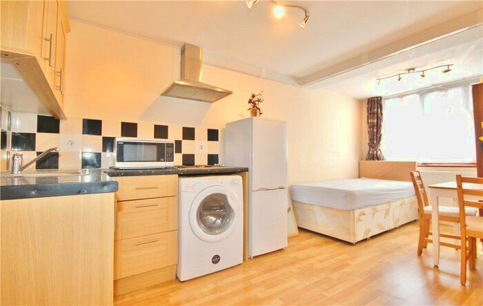 Studio To Rent In Percy Road, Twickenham, TW2