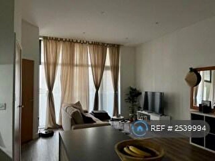 1 Bedroom Flat To Rent In Invicta, Bristol, BS1