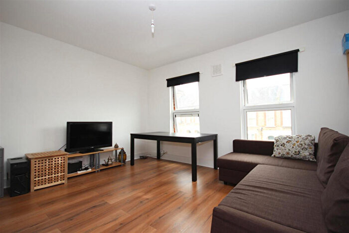 2 Bedroom Apartment To Rent In Charlton Road, London, NW10