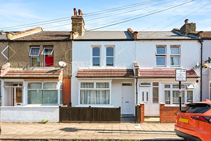 4 Bedroom Terraced House To Rent In Kenlor Road, London, SW17